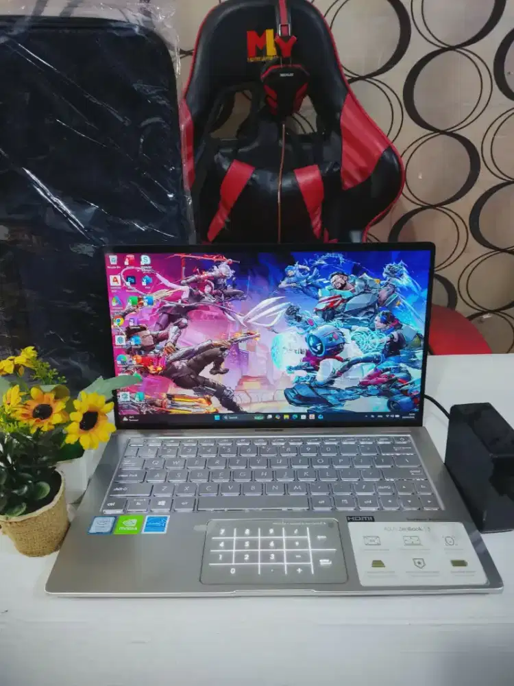 Asus ZenBook 13 Superslim Dual VGA Siap Pakai