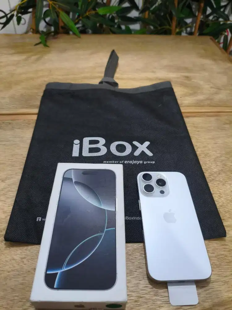 iPhone 16 Pro 128 GB White Titanium iBox (PA/A)
