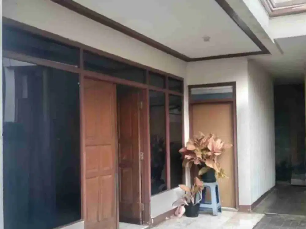 Dijual Rumah Kost Dekat UNPAR.