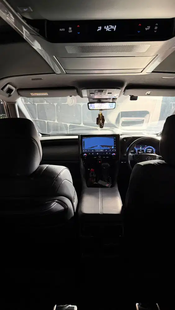 Toyota Alphard 2023 Bensin