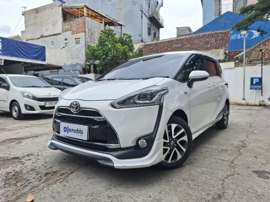 DP MURAH Toyota Sienta 1.5 Q Bensin-AT 2019 Putih CSIUB