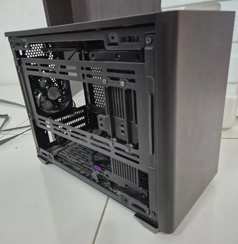 Casing Cooler Master Masterbox NR200