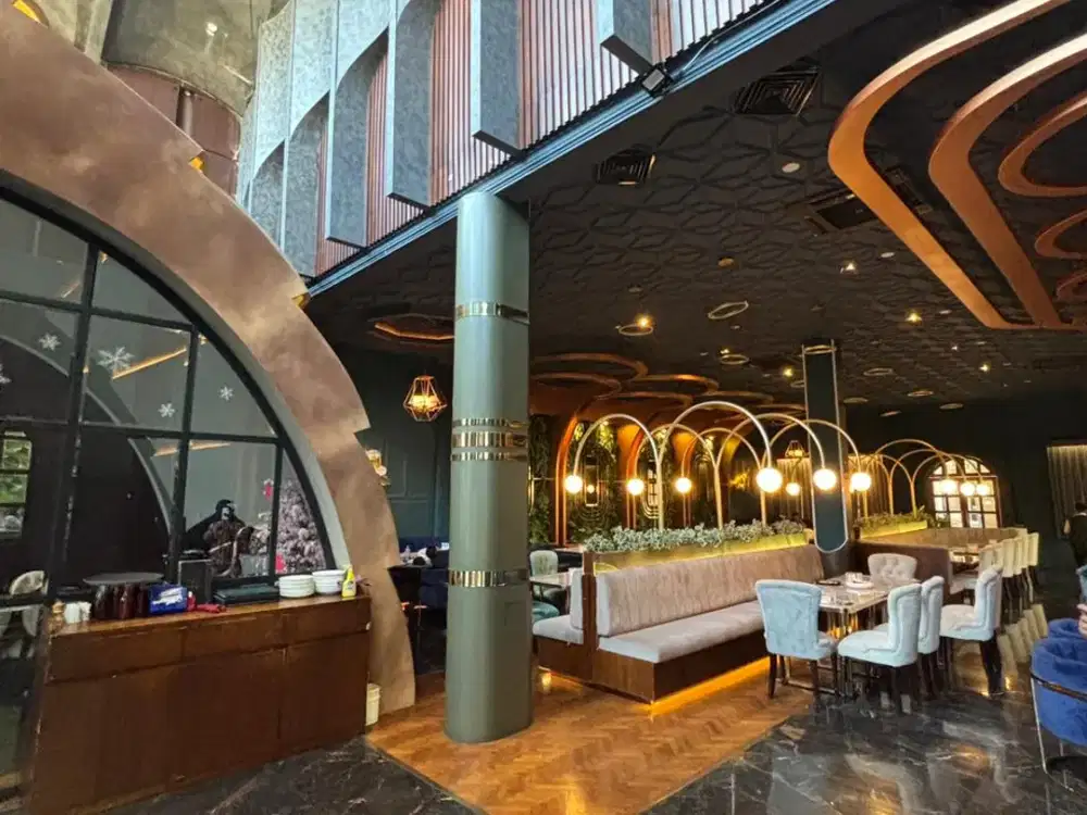 Komersial Resto Mewah Pusat Kota Surabaya