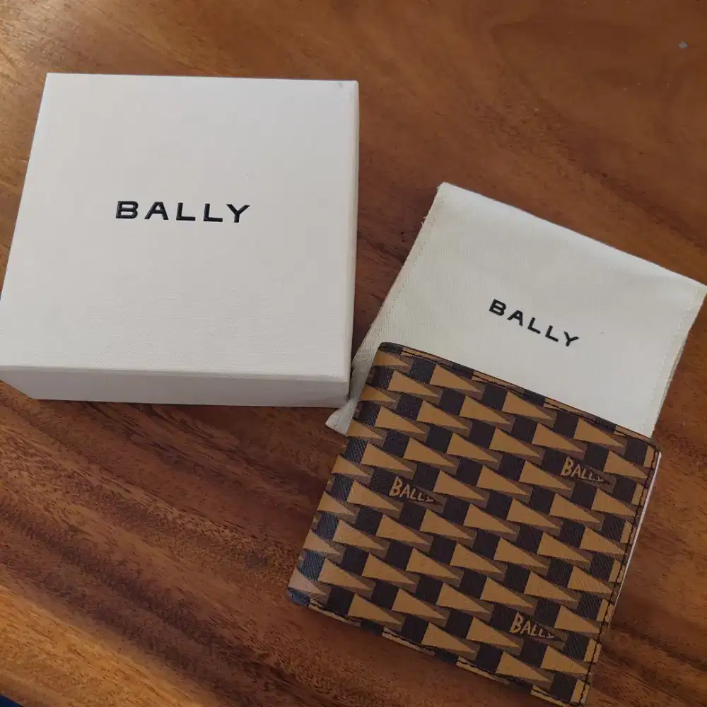 BALLY PENNANT BIFOLD WALLET TPU DESSERT AUTHENTIC