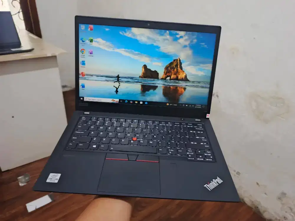 Laptop Desain Touchscreen Thinkpad T14 Core i7 Gen 10 Ram 16 Ssd 256
