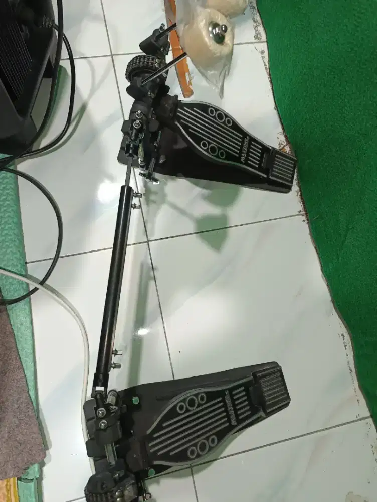 Twin pedal Maxtone baru kokoh