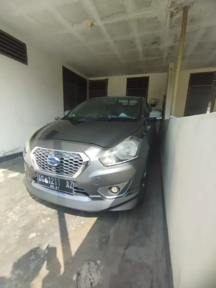 Tangan pertama kondisi orisinil