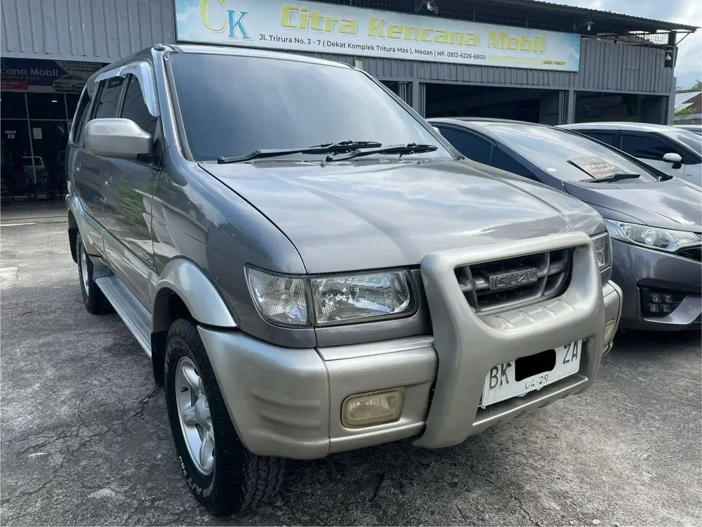 Isuzu Panther Touring 2.5 Turbo 2004