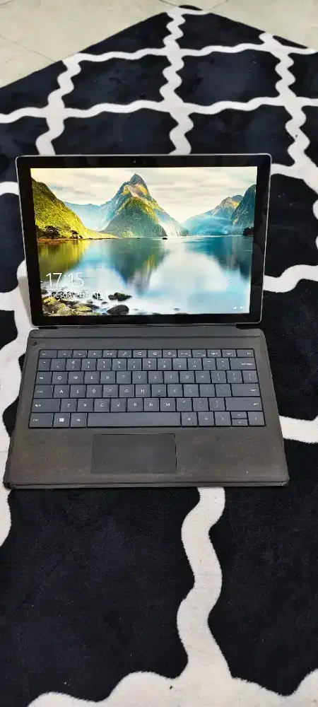 Microsoft surface pro 4/Core i5-6300/RAM 8GB/SSD 256GB/12' TOUCH QHD