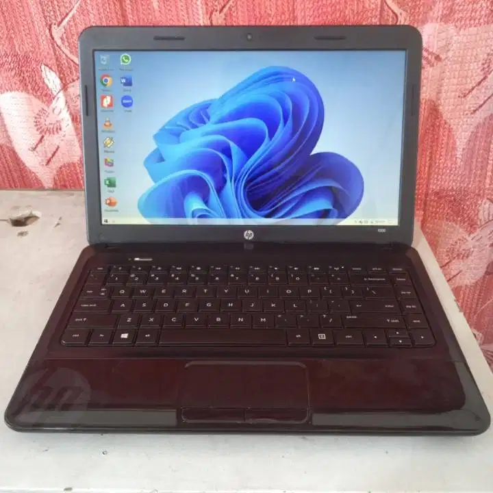 Laptop hp 1000-1b09AU AMD A4-3330MX RAM 4GB HDD 320GB
