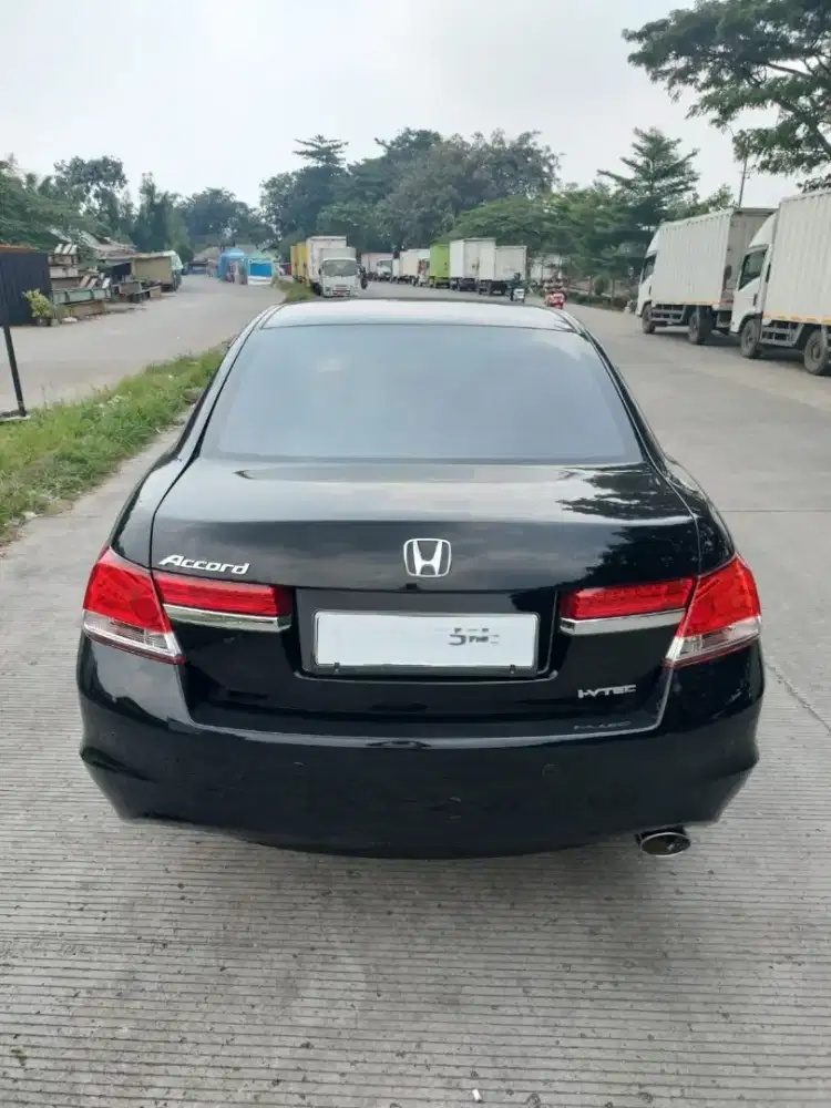 Honda Accord 2.4 Vti L is 2011