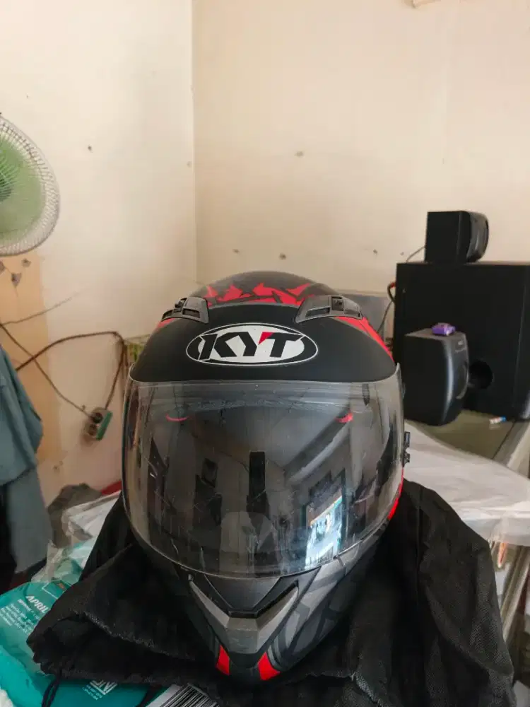 Helm KYT RC-7 Like New