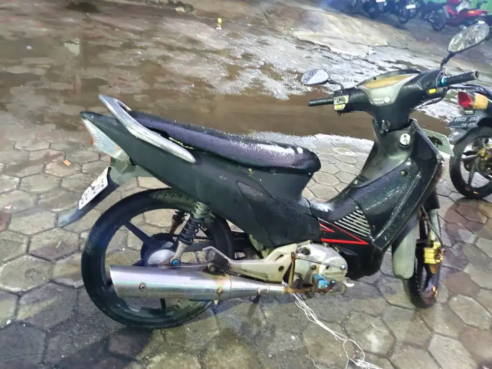 Dijual cepat Honda supra X 125 tahun 2005 apa Adanya