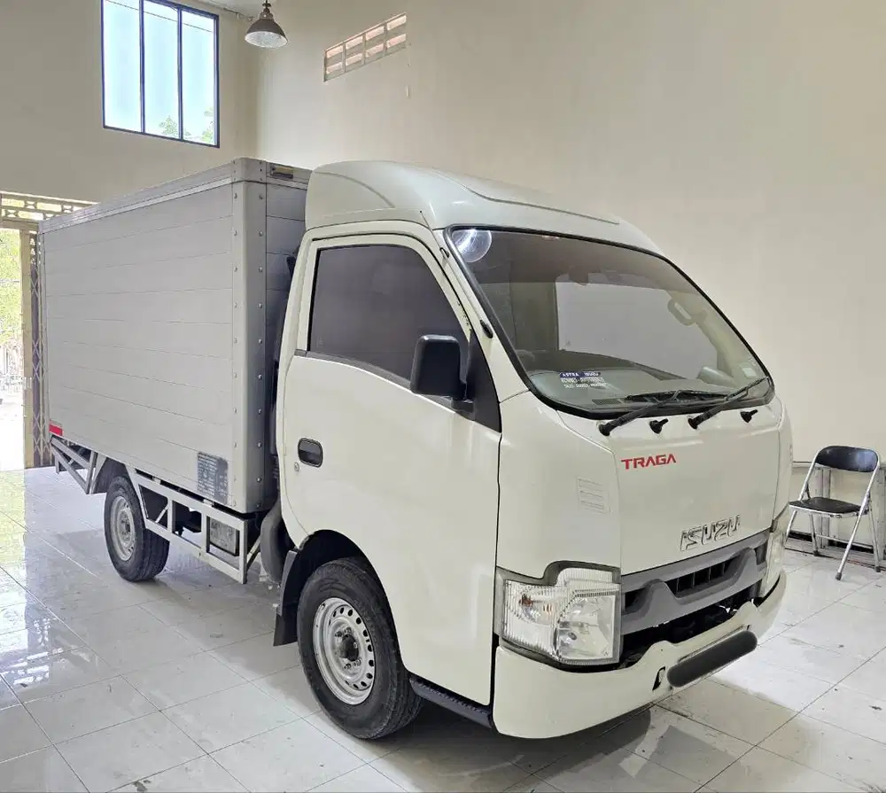 Dijual Isuzu Traga Diesel Box Aluminium 2019
