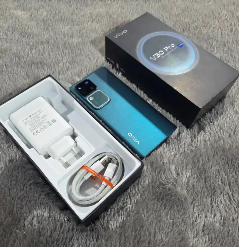 Vivo V30Pro 12/512GB Green Mulus-Fullset Original