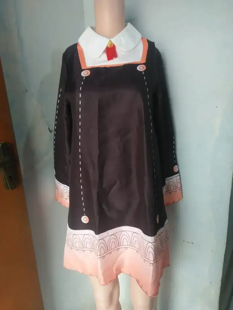 Kostum cosplay karakter Anya