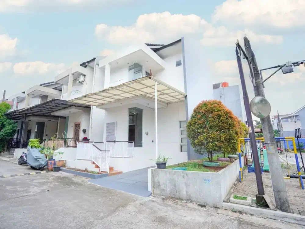 Rumah Hook 2 Lantai 11 Menit ke Pintu Tol Jatiwarna 1 Siap KPR J-47361