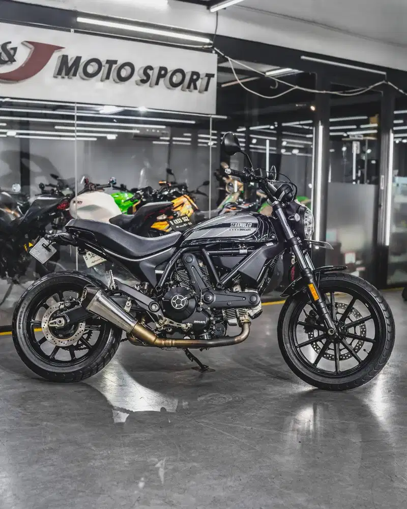 Ducati Scrambler 400 Nik 2016 Odo 3.000an Km Warna Hitam