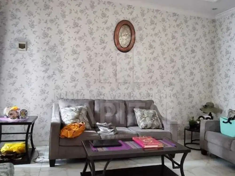 RUMAH 2 LANTAI SIAP HUNI LOKASI NYAMAN ASRI PONDOK HIJAU