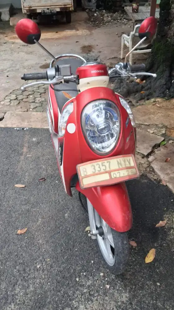 Honda scoopy 2013 gress