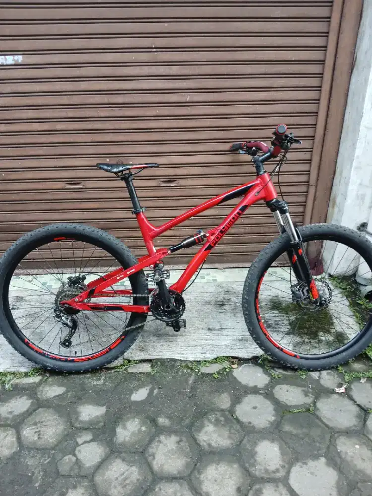 Sepeda MTB polygon siskiu d5 2019