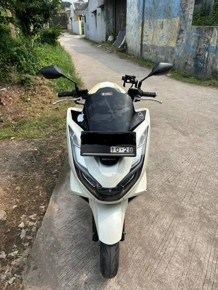 PCX 160 2022 Putih – Enak Dipakai, Irit, Nego Tipis Aja