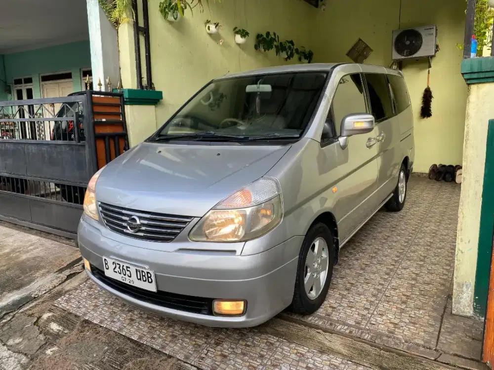 Dijual Nissan Serena 2.0 Hws 2007 AT