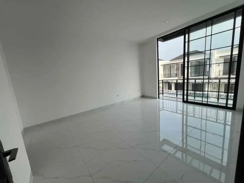 Dijual /disewakan Rumah PIK2