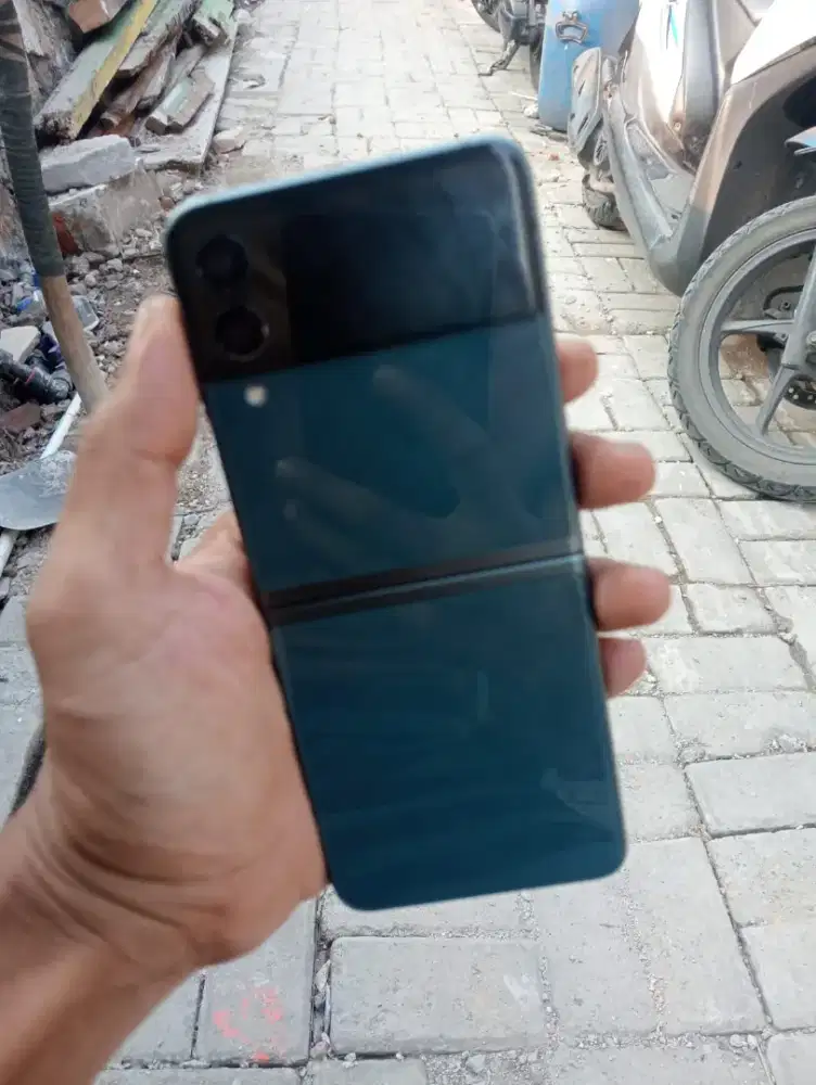 Samsung Z flip 3 ram 8/256GB