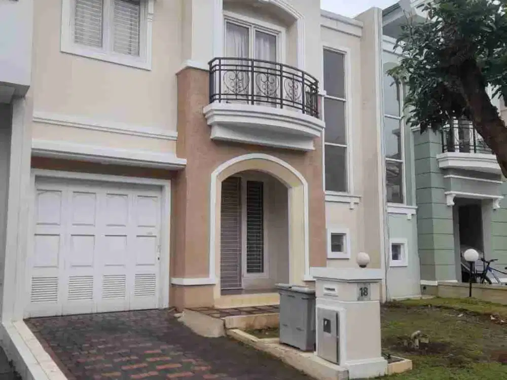Disewakan Rumah Cluster Beryl Boulevard Gading Serpong