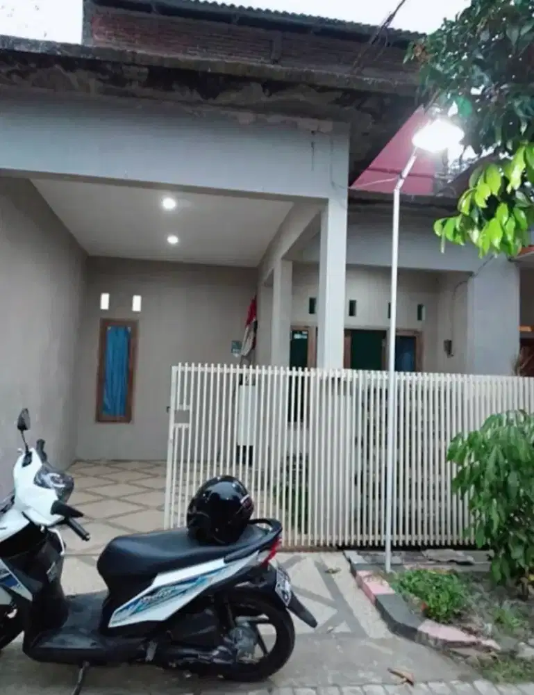 Rumah 2 lantai 4KT di Dharma Alam dekat Roxy mall Jember