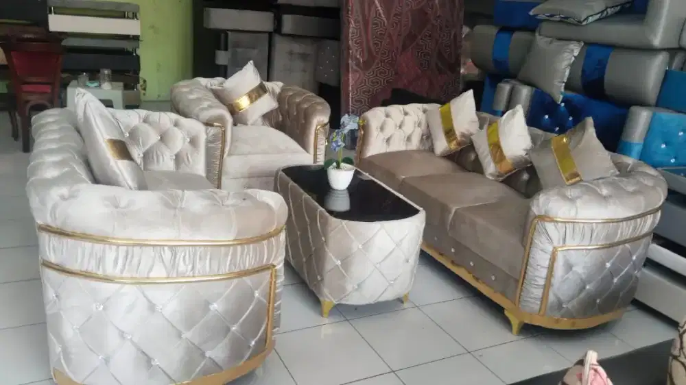 Sofa turki 321 cream