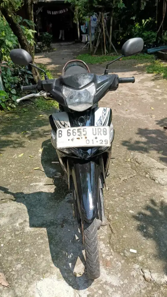 Yamaha Vega ZR tahun 2011 plat B jkrta pajak of 1 THN lengkap tagn prt