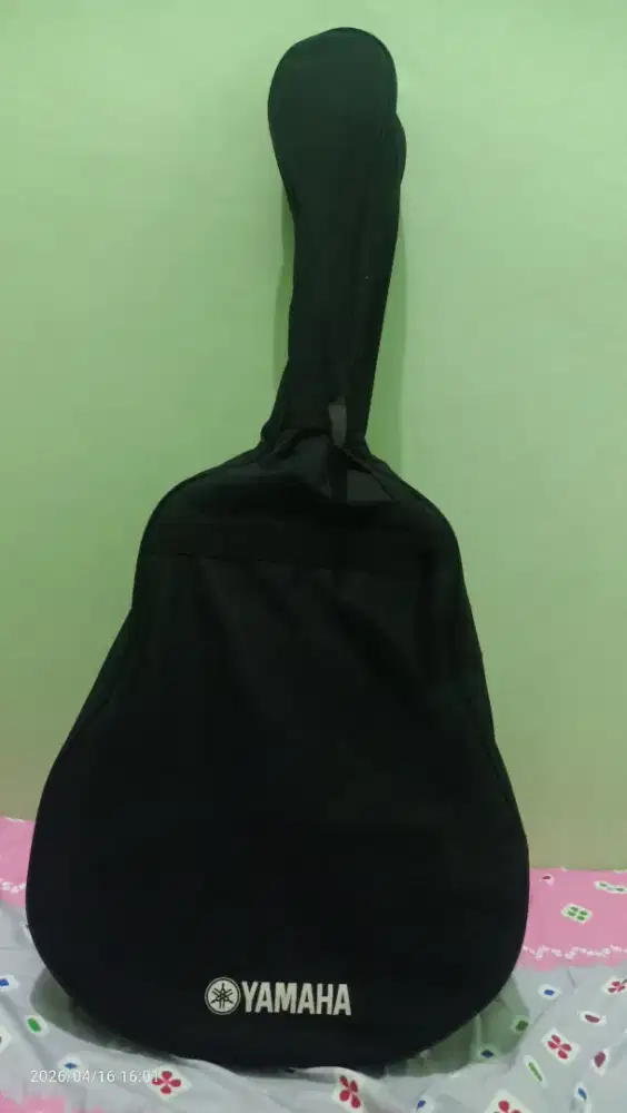 Dijual Gitar akustik