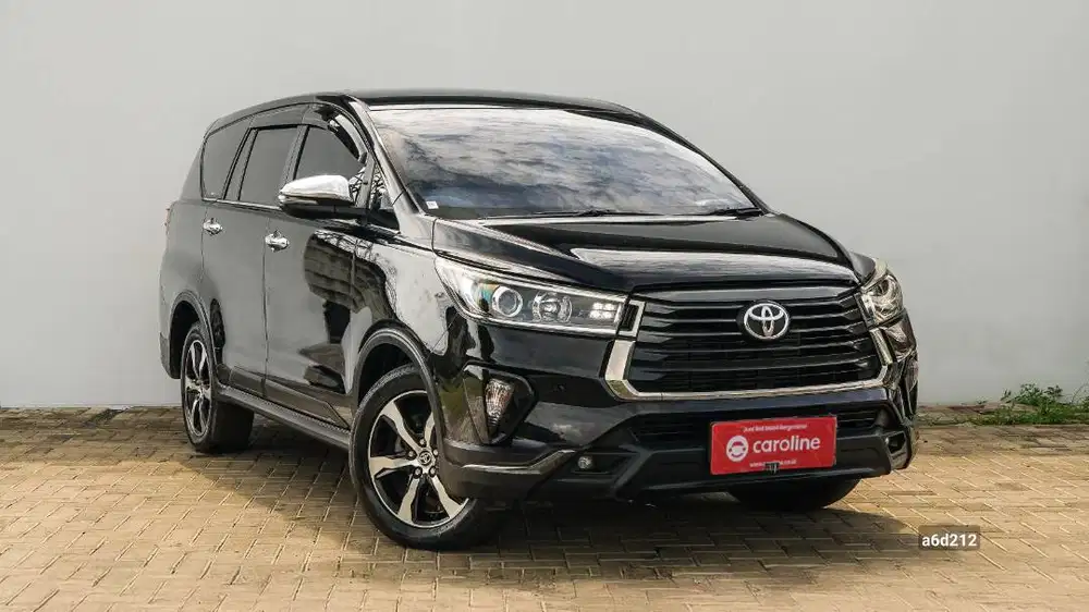 TOYOTA INNOVA Q VENTURER 2.4 AT 2021 HITAM