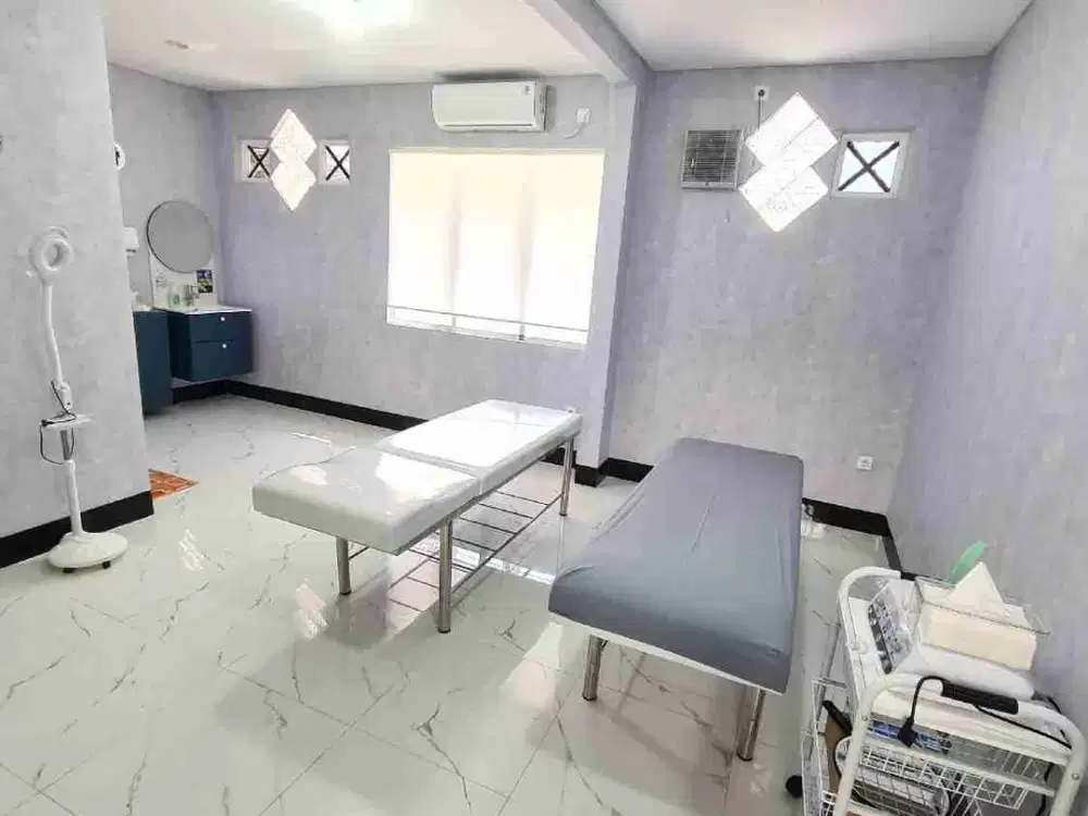 Dikontrakkan klinik kecantikan sudah. beroperasional