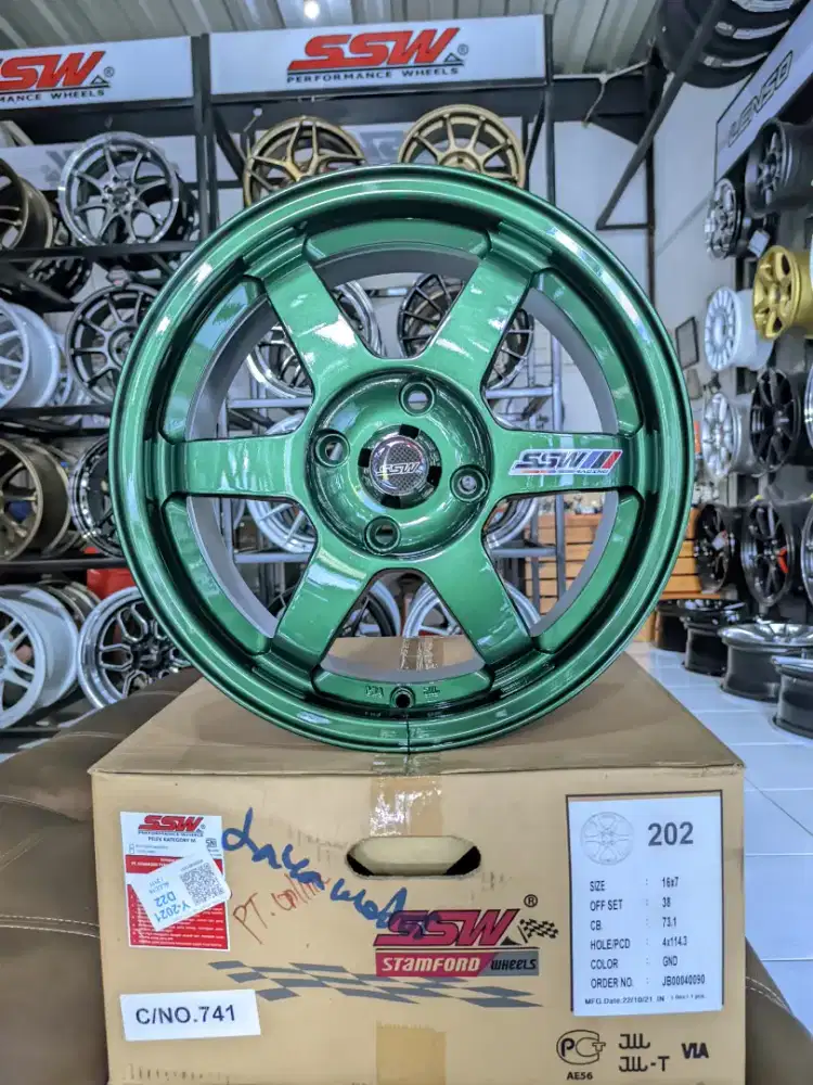 Velg ssw 202 r16 
pcd 4×114 
lebar 7 
et 38