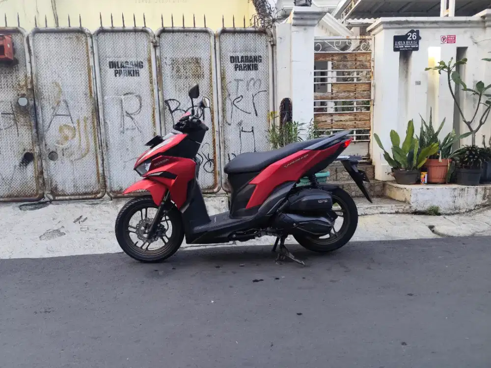 Honda vario 125 new keyless 2024 b dki km low