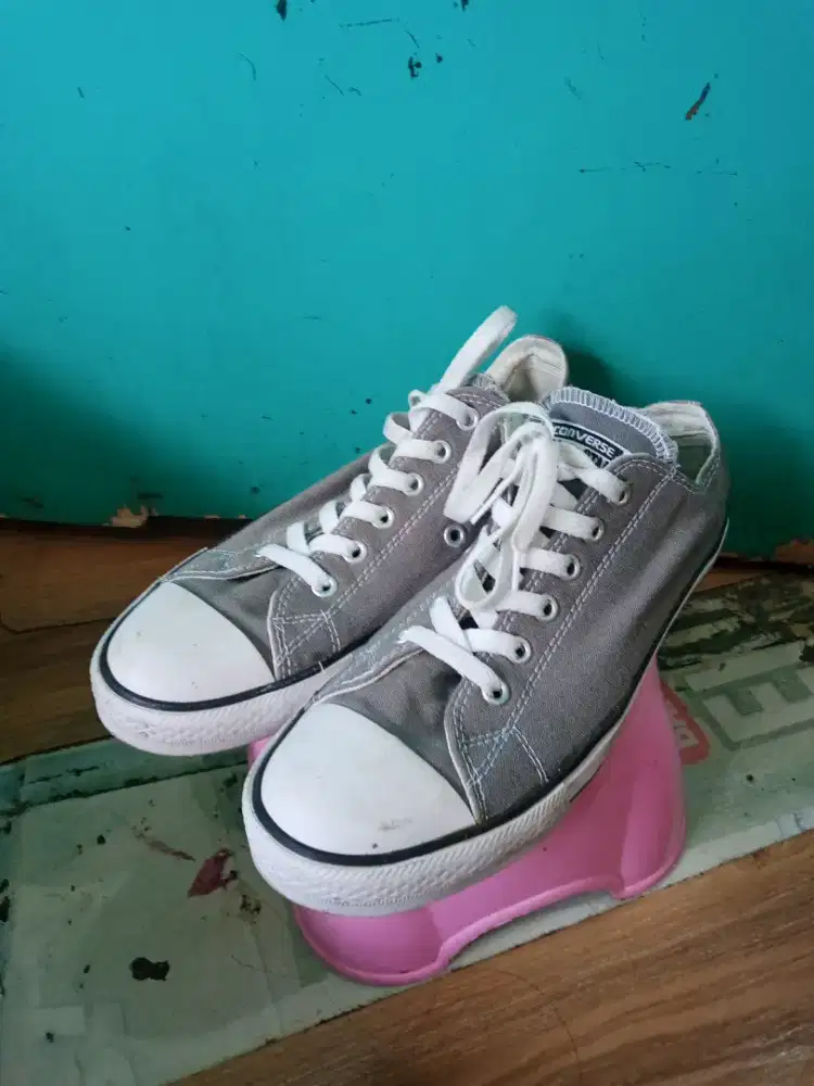 Wts sepatu convers