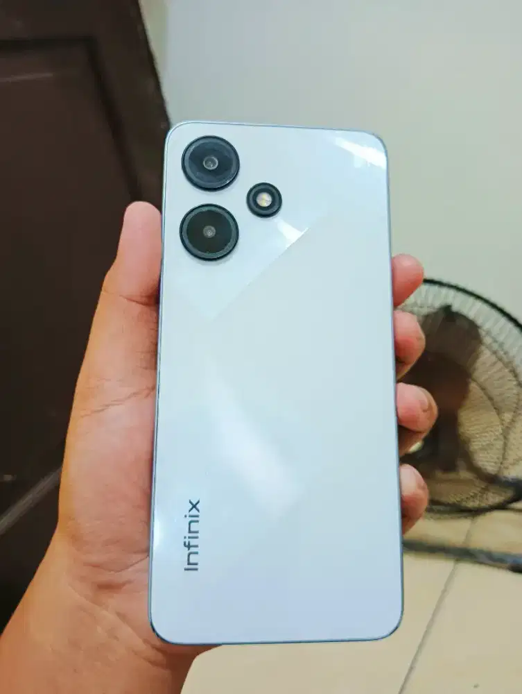 Infinix hot30i ram8+8/128 resmi