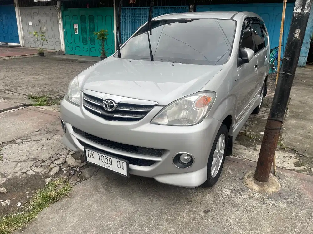 Avanza S matic 2011