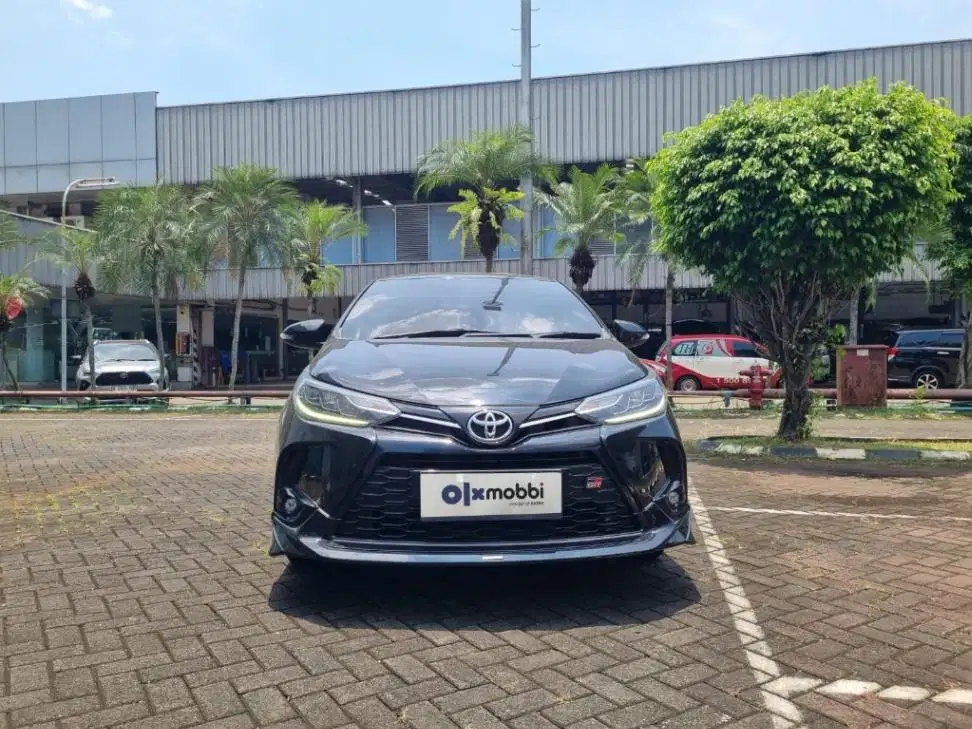 DP MURAH Toyota Yaris 1.5 S GR Sport Bensin-AT 2023 Hitam C6ZAF