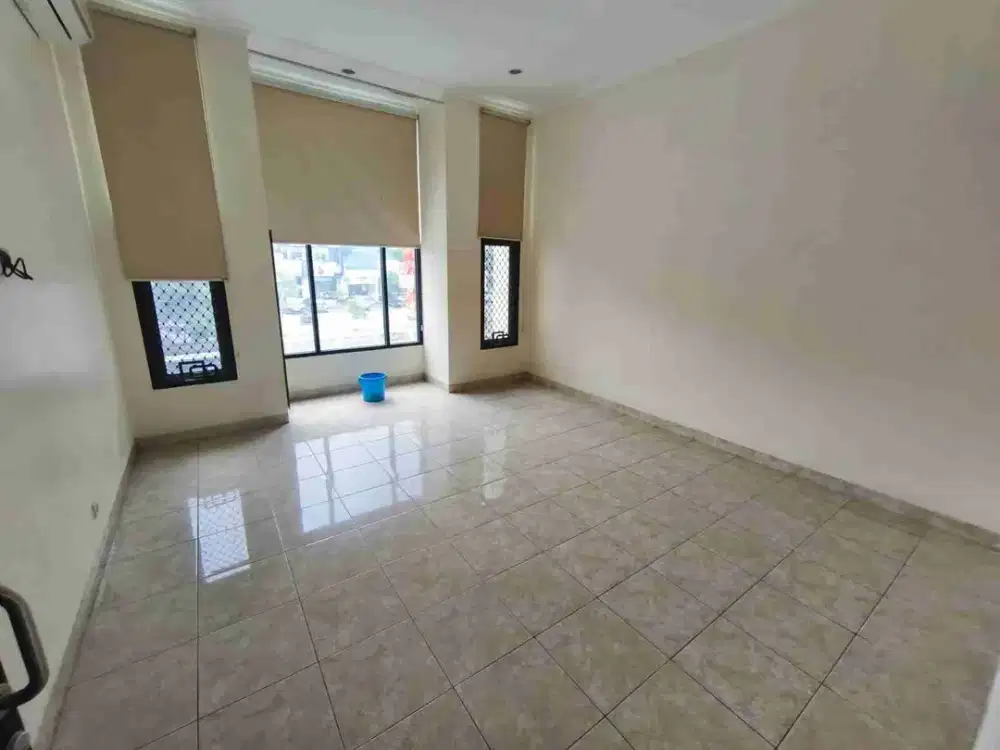 Disewakan Ruko 2 Lt Hibrida Kelapa Gading Jakarta Utara