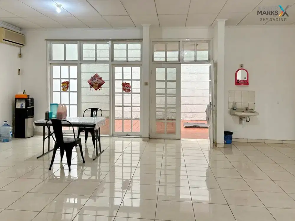 Rumah dijual di Janur Indah Kelapa Gading Jakarta Utara