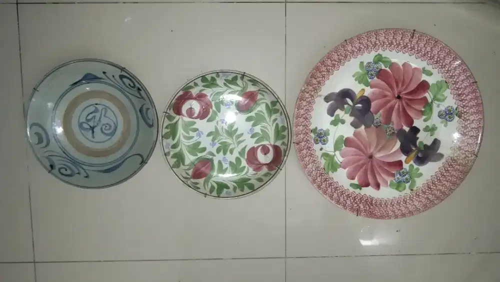 piring pajangan antik