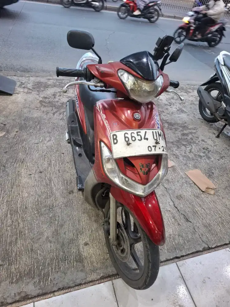 Di jual mio 2009 warna merah