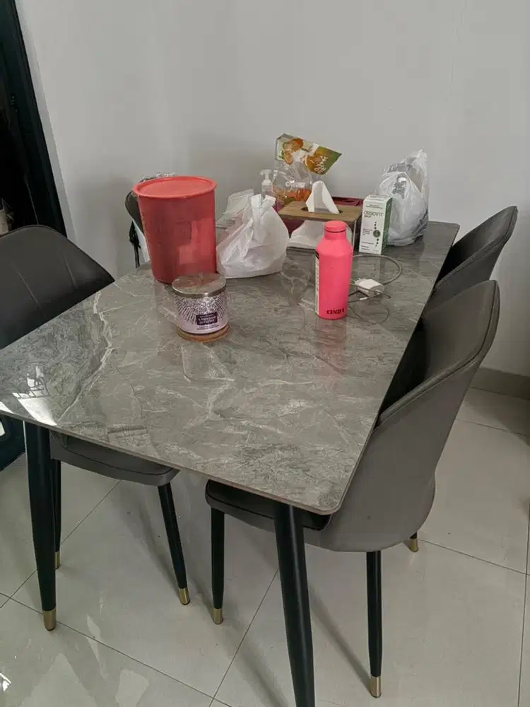 DIJUAL SET MEJA MAKAN 4KURSI