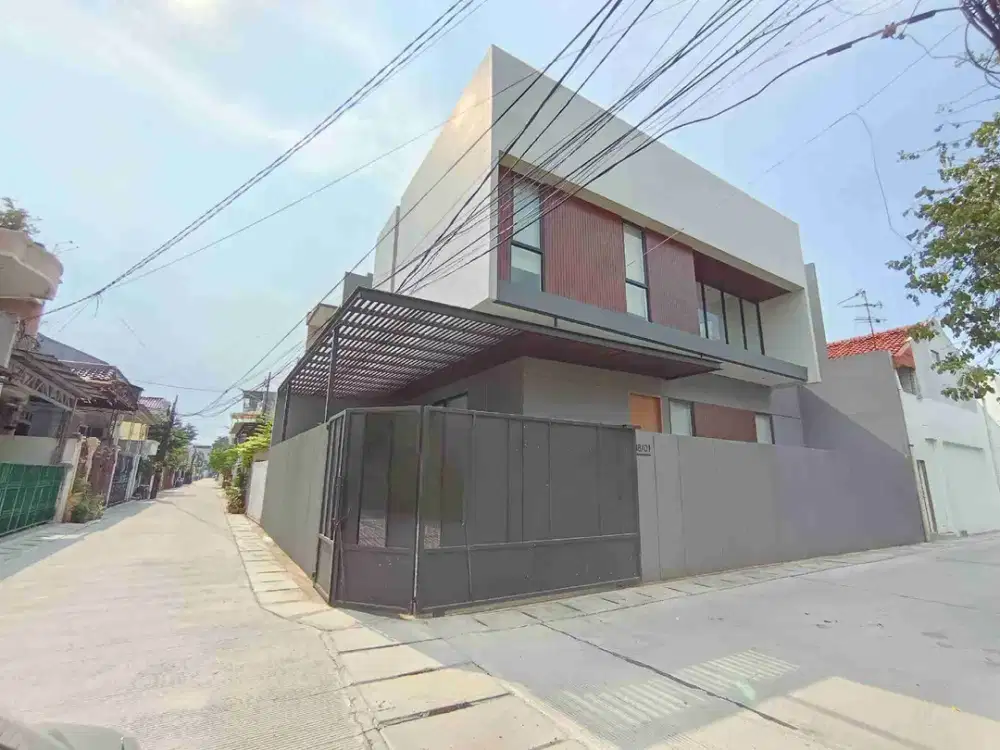 Rumah Bagus Baru Renovasi 2 Lantai Kelapa Gading