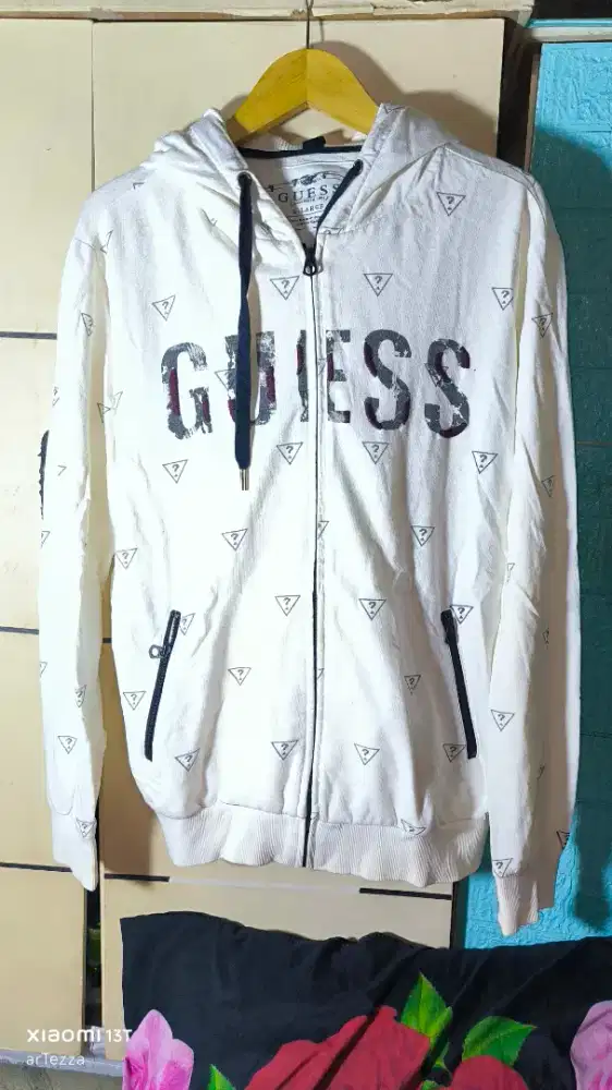 Hodie Guess Size XL