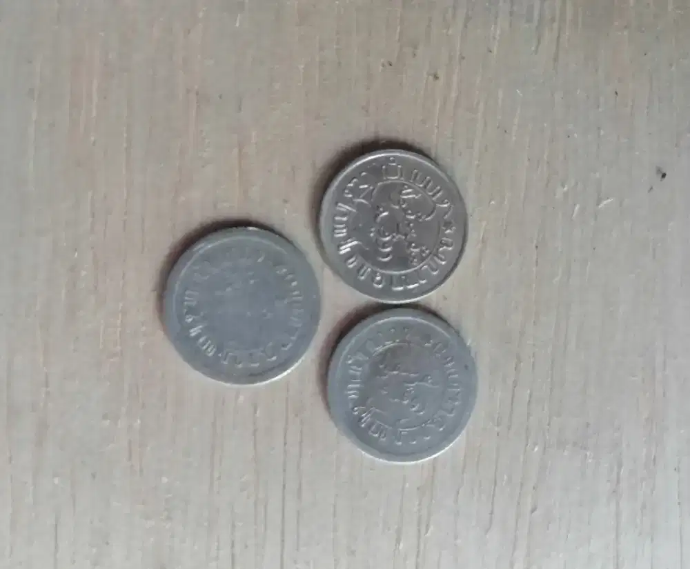 koin temuan tiga keping